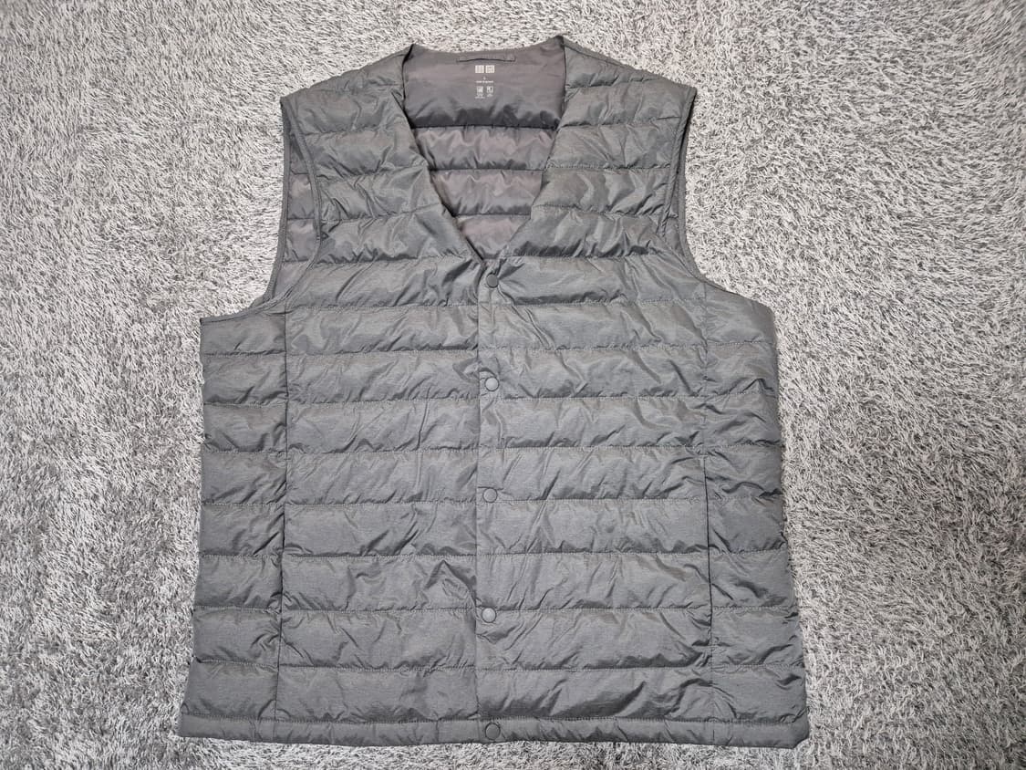 유니클로 남성 경량 다운 패딩 조끼 L 상품이미지2