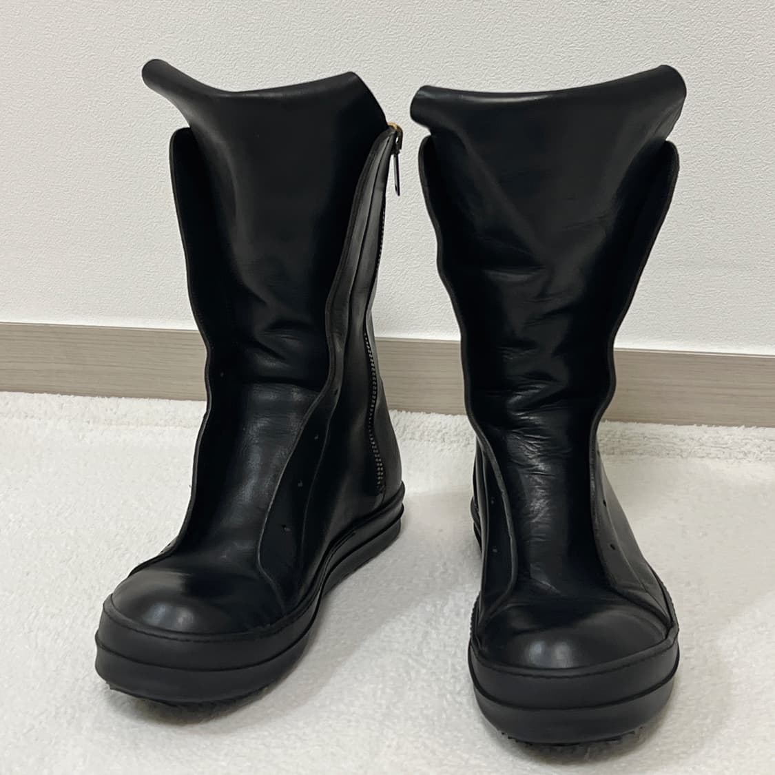 릭오웬스 13FW 롱라몬즈 부츠 올검 트리플블랙  상품이미지2