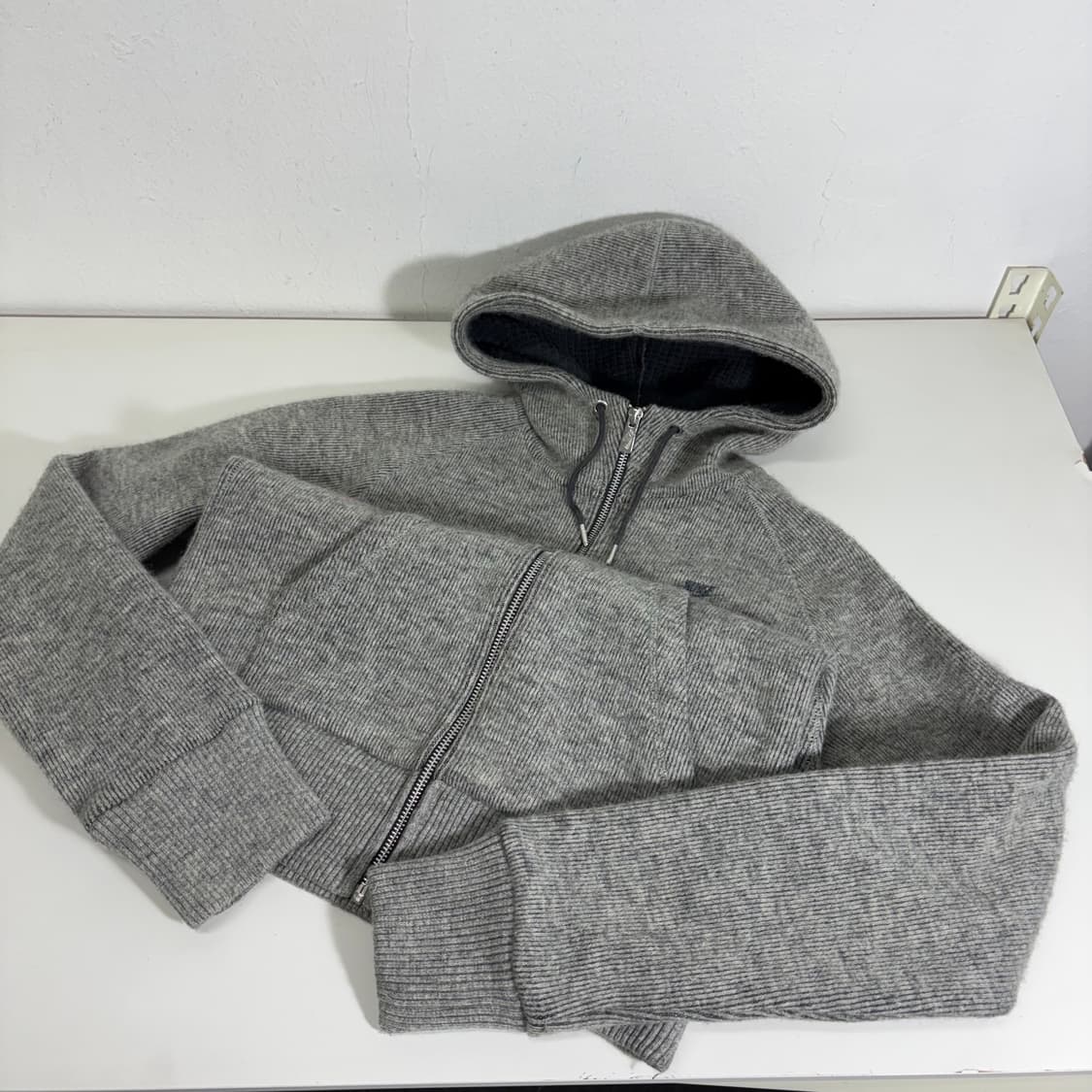 우먼M 나이키 그레이 니트 후드집업 상품이미지1