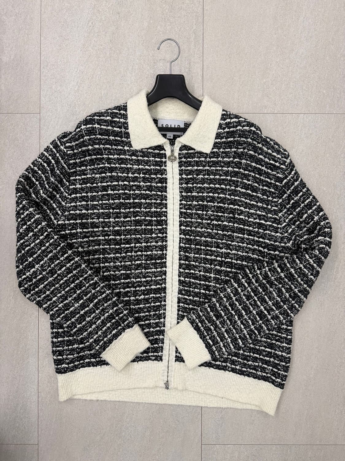 26SS 솔리드옴므 솔옴 블랙 트위드 카라넥 집업 니트 상품이미지2