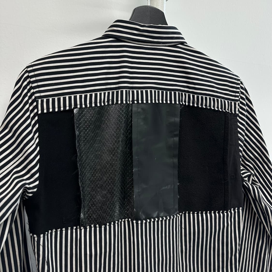 꼼데가르송 옴므플러스 패치워크 스트라이프 셔츠 상품이미지2