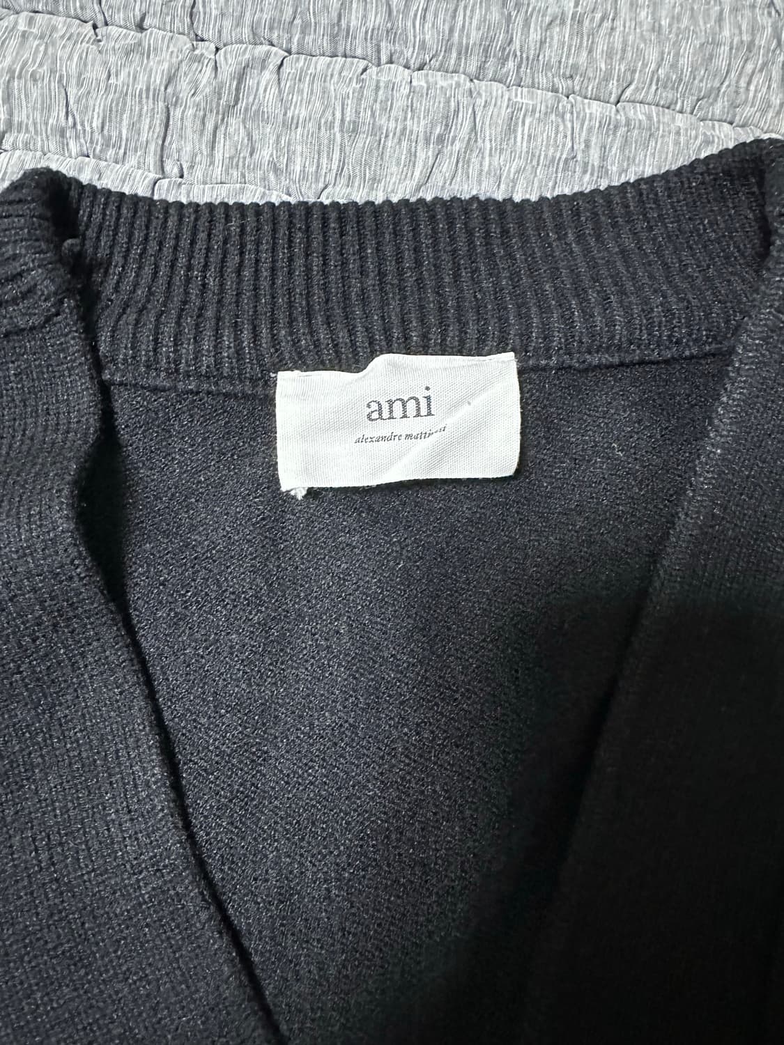 아미 빅하트 가디건 블랙 상품이미지3