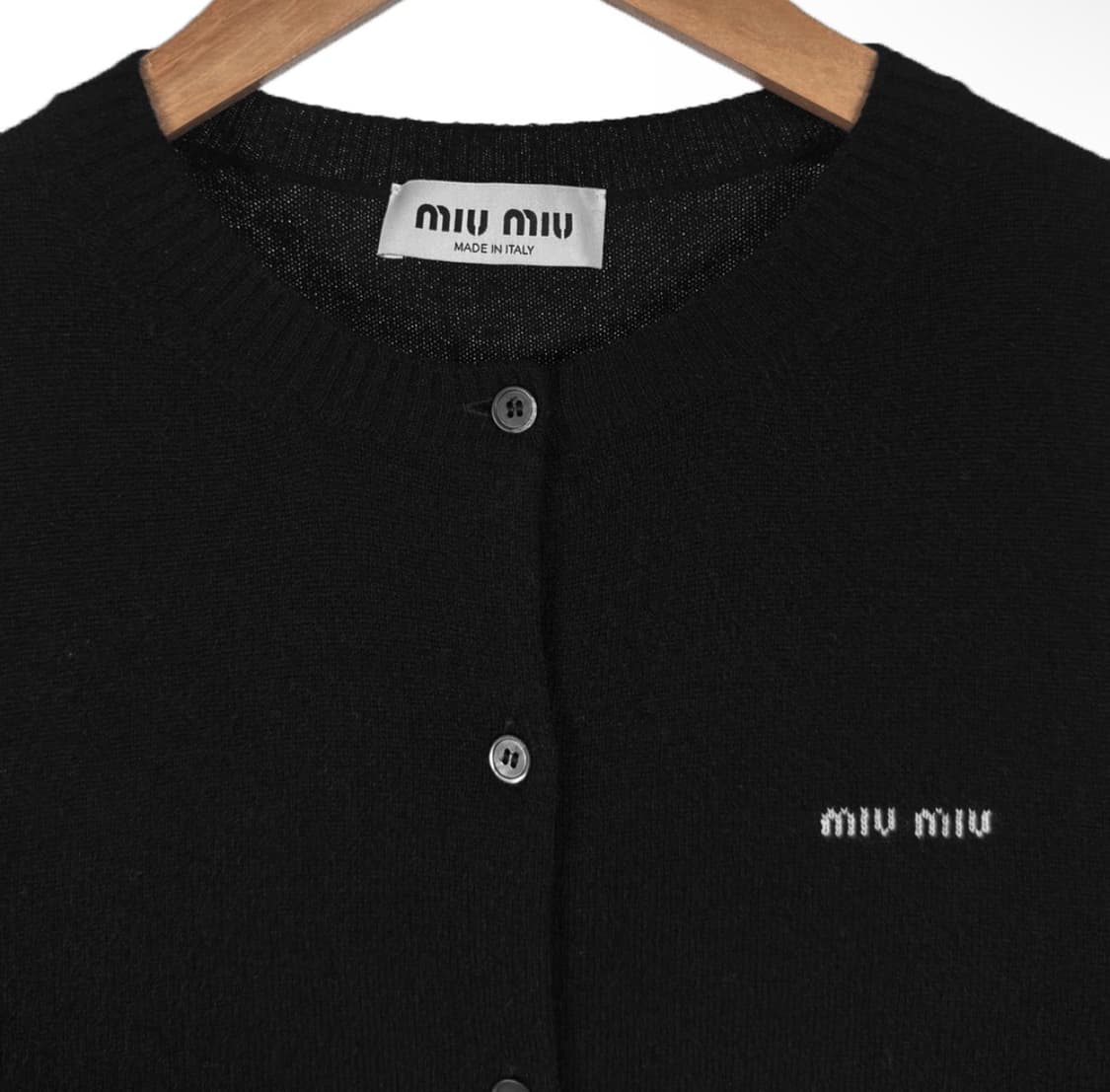 [40] 미우미우 여성 로고 캐시미어 니트 가디건 블랙 MMF787 상품이미지4