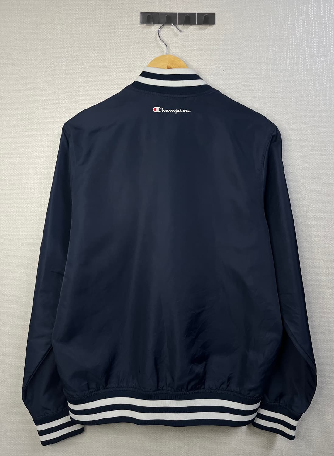 챔피온 빅로고 네이비 야구 점퍼 상품이미지2