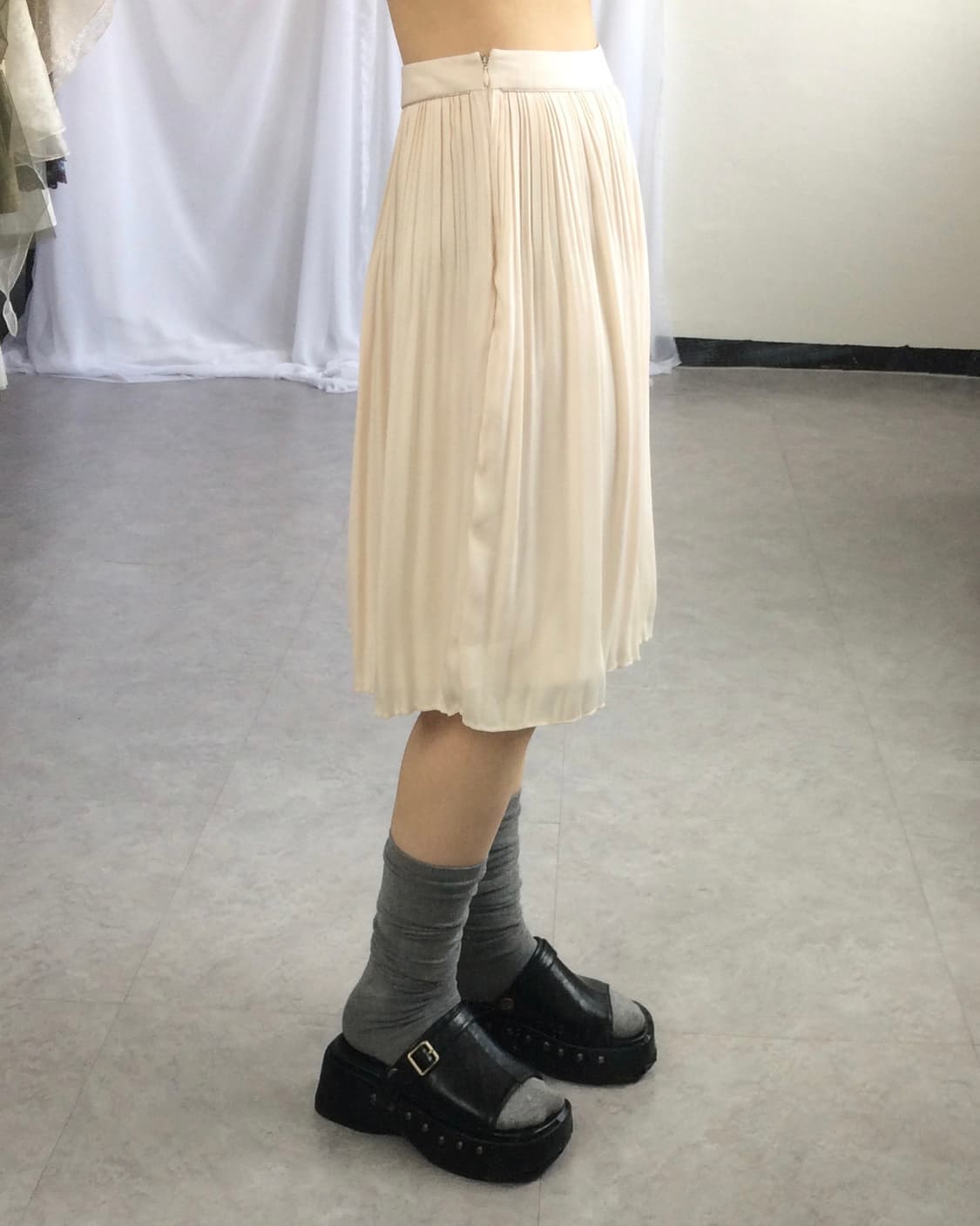 Pleats midi skirt 상품이미지7