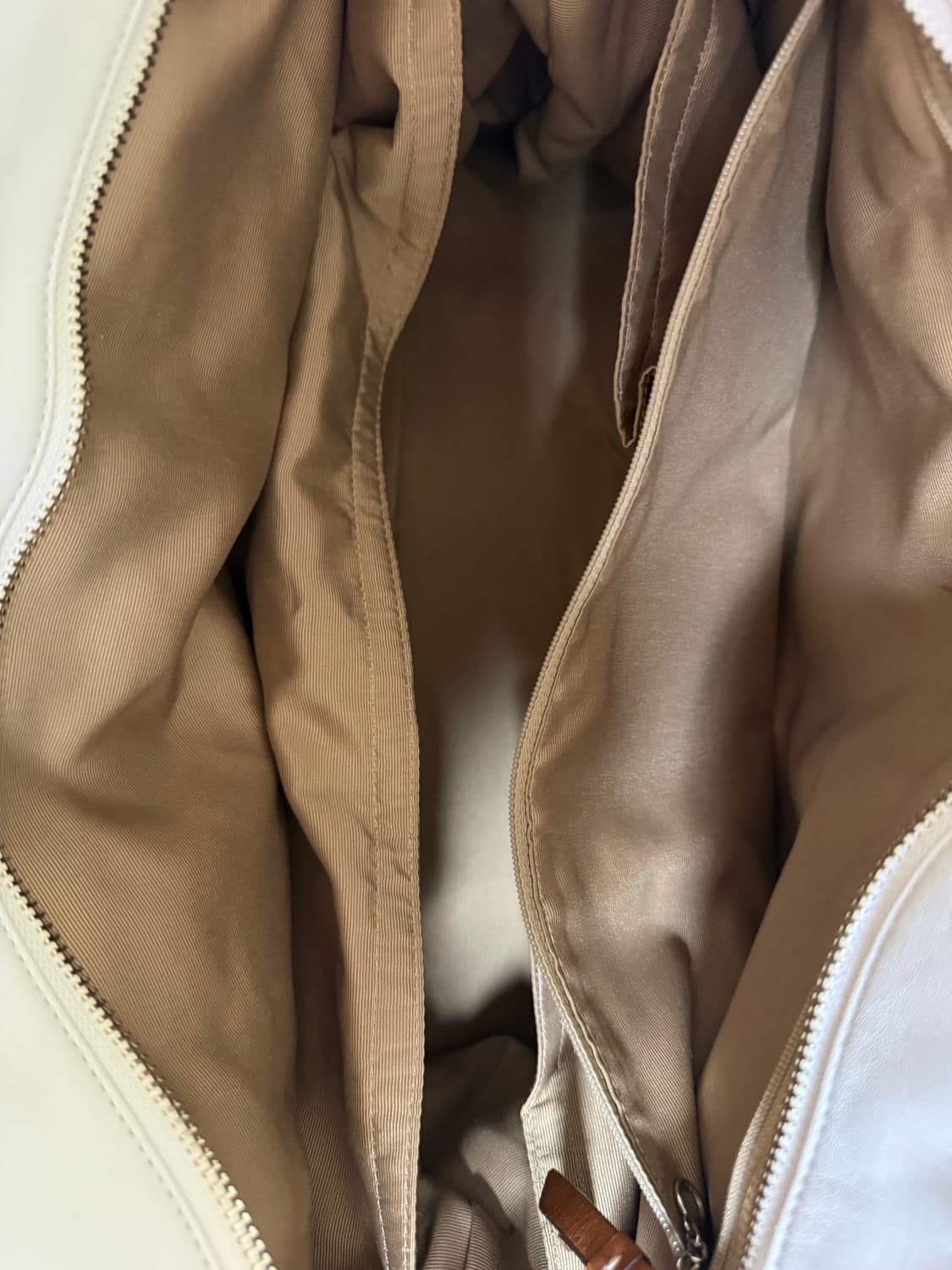 코치 화이트/브라운 가죽 토트백 상품이미지3