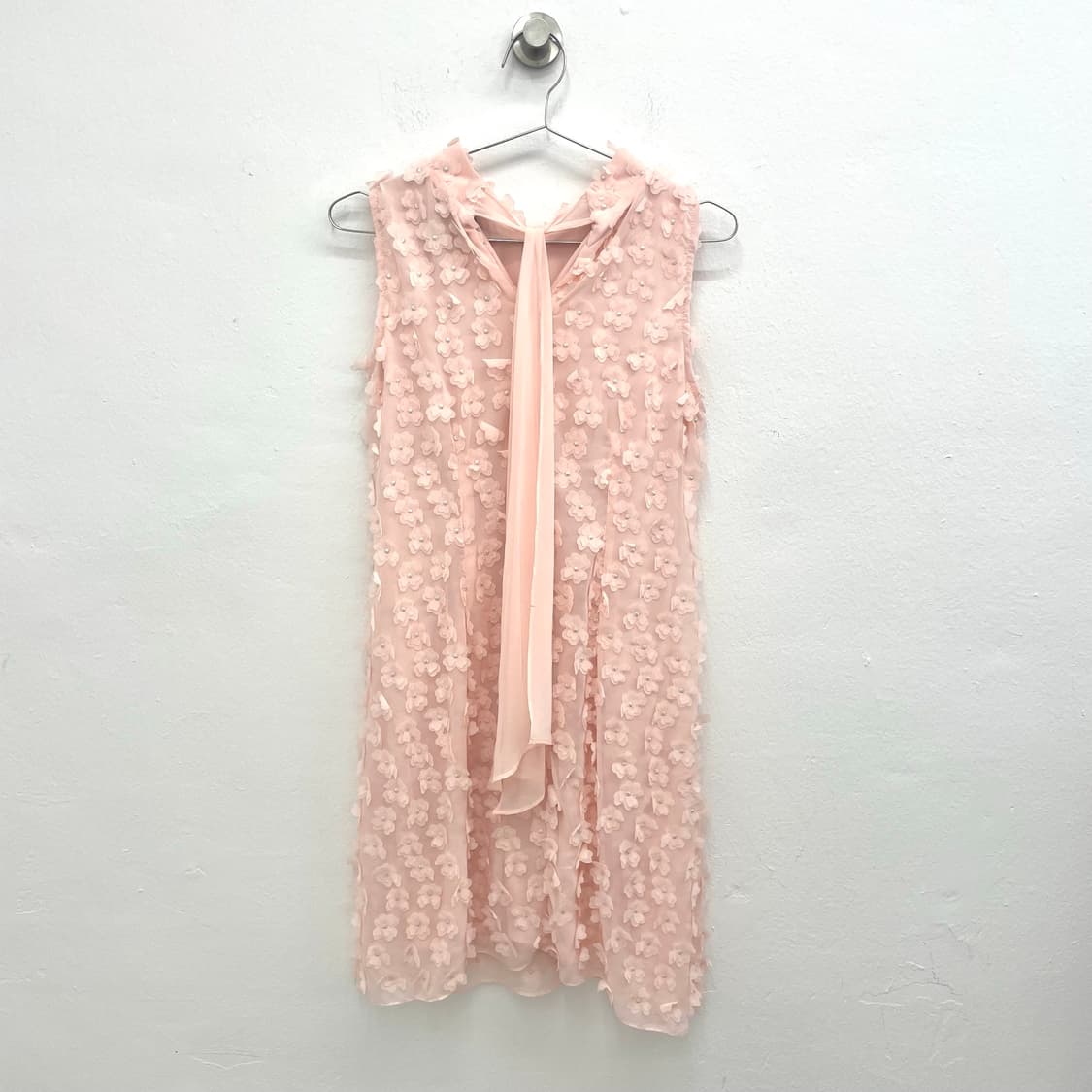 Blush floral appliqué mini dress 상품이미지2