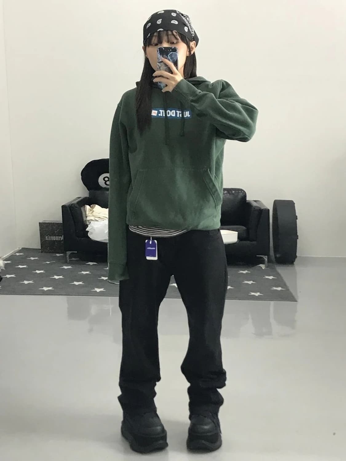 나이키 카키 후드티 상품이미지1