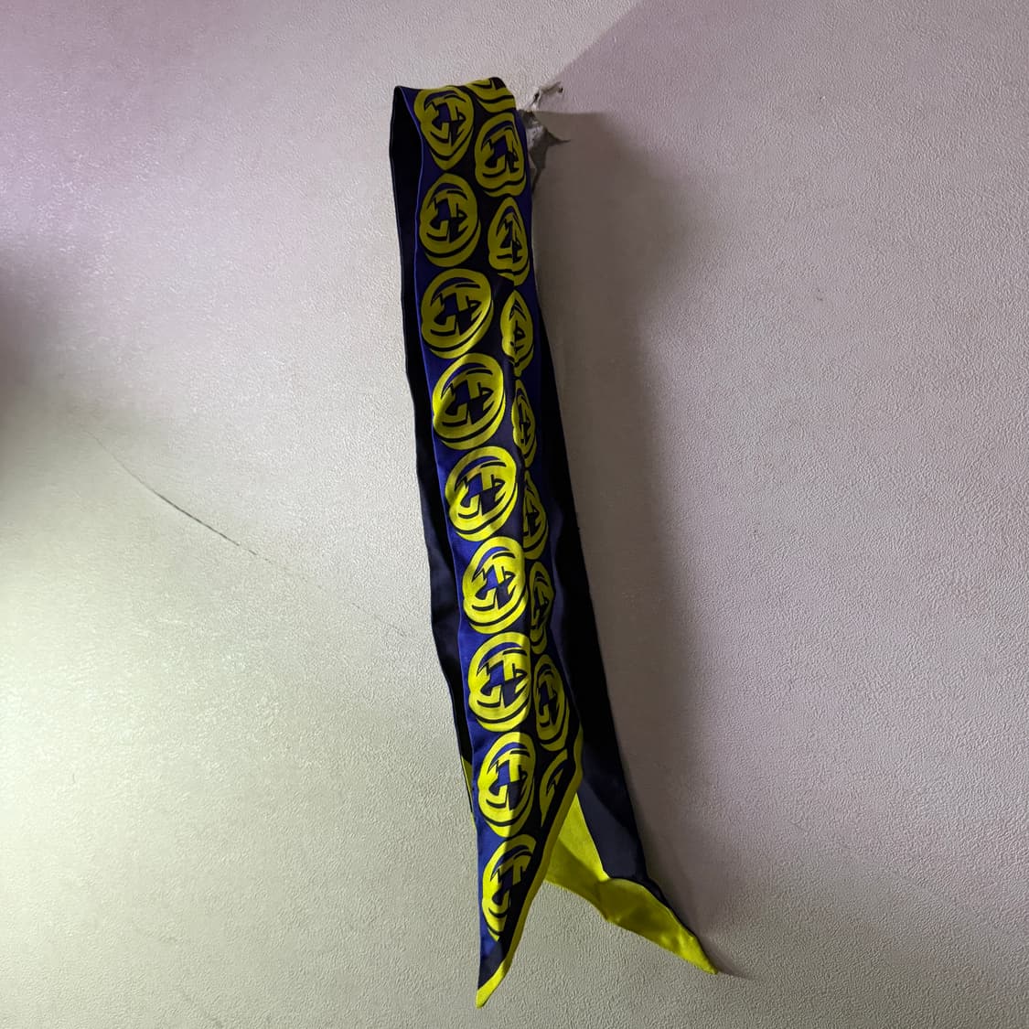 구찌 빈티지 GG 슈프림 로고 스카프 상품이미지7