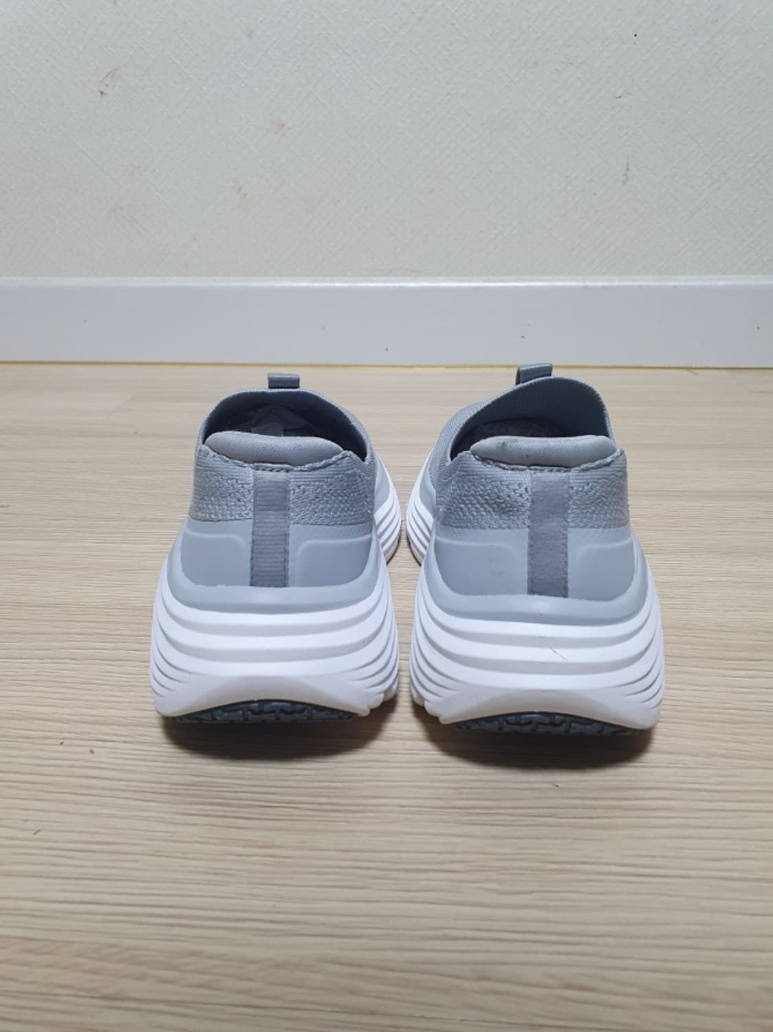 스케쳐스 맥스쿠션 슬립온 235 상품이미지5