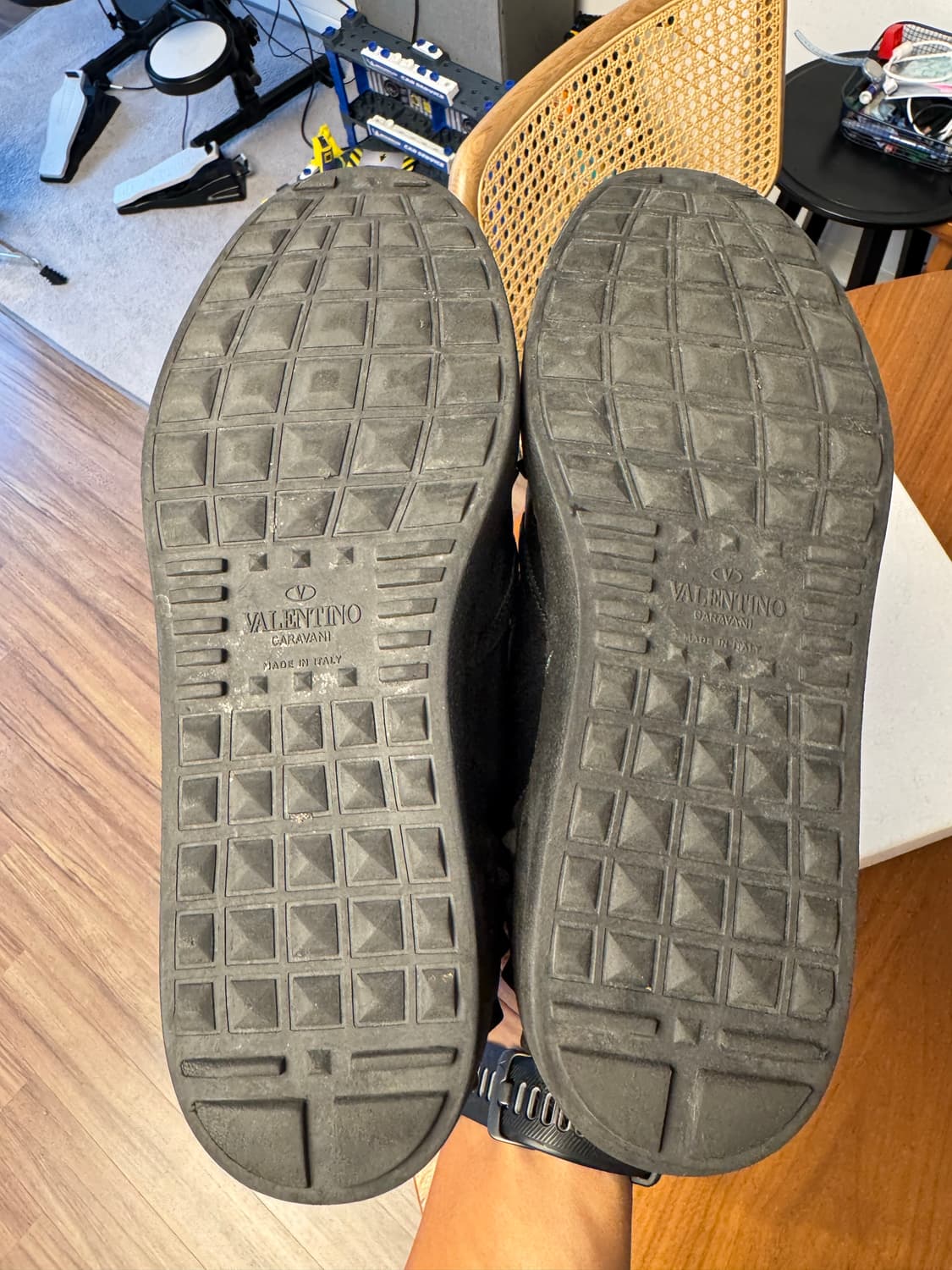 발렌티노 락스터드 슬립온 size 40(260-265) 상품이미지6