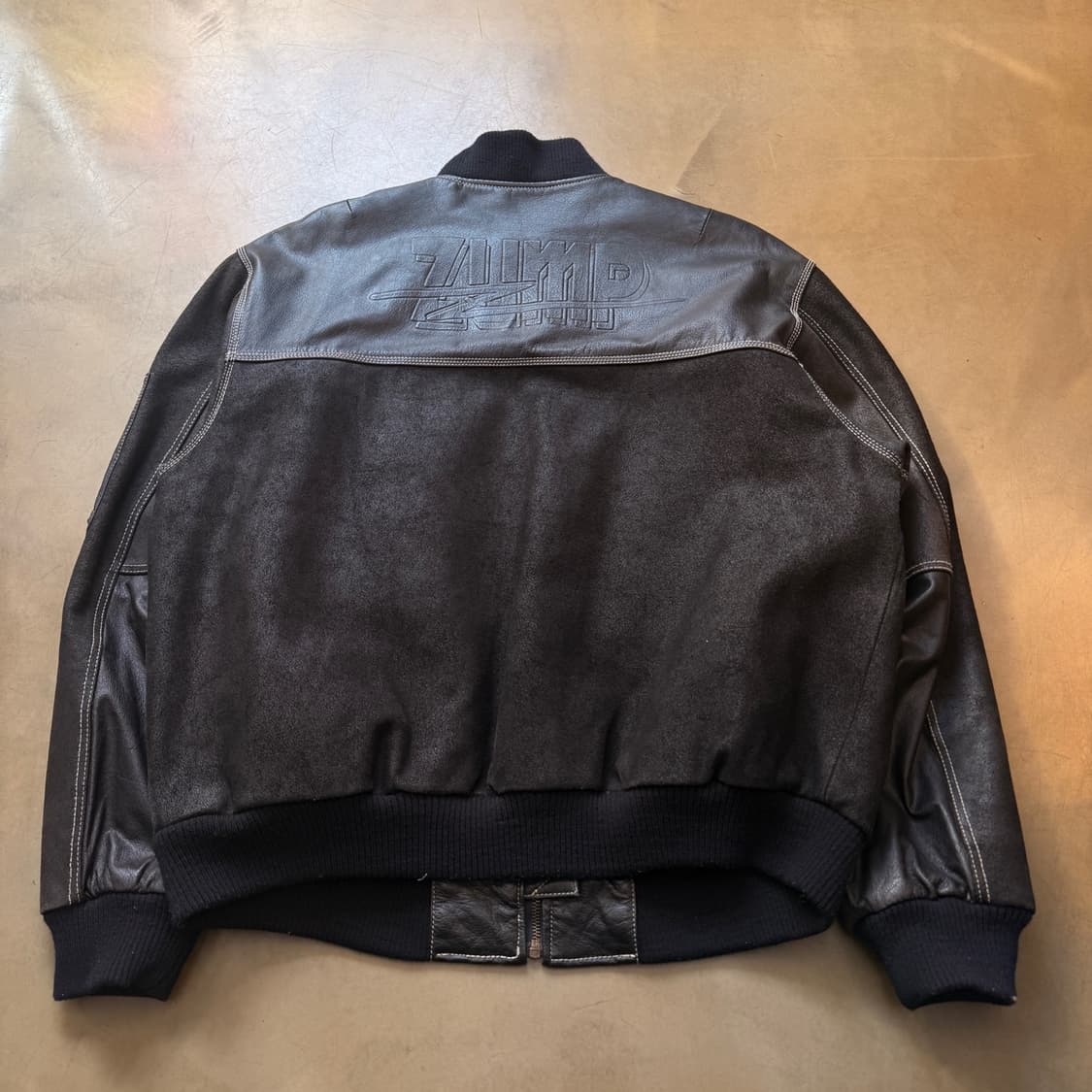 아식스 카우레더 봄버 베이스 자켓 상품이미지1