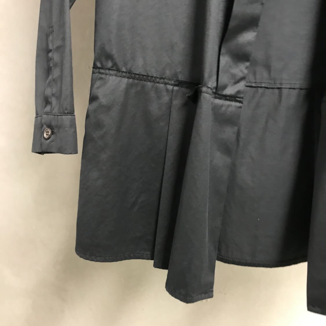 프라다 블랙 셔츠 38(W) 상품이미지4