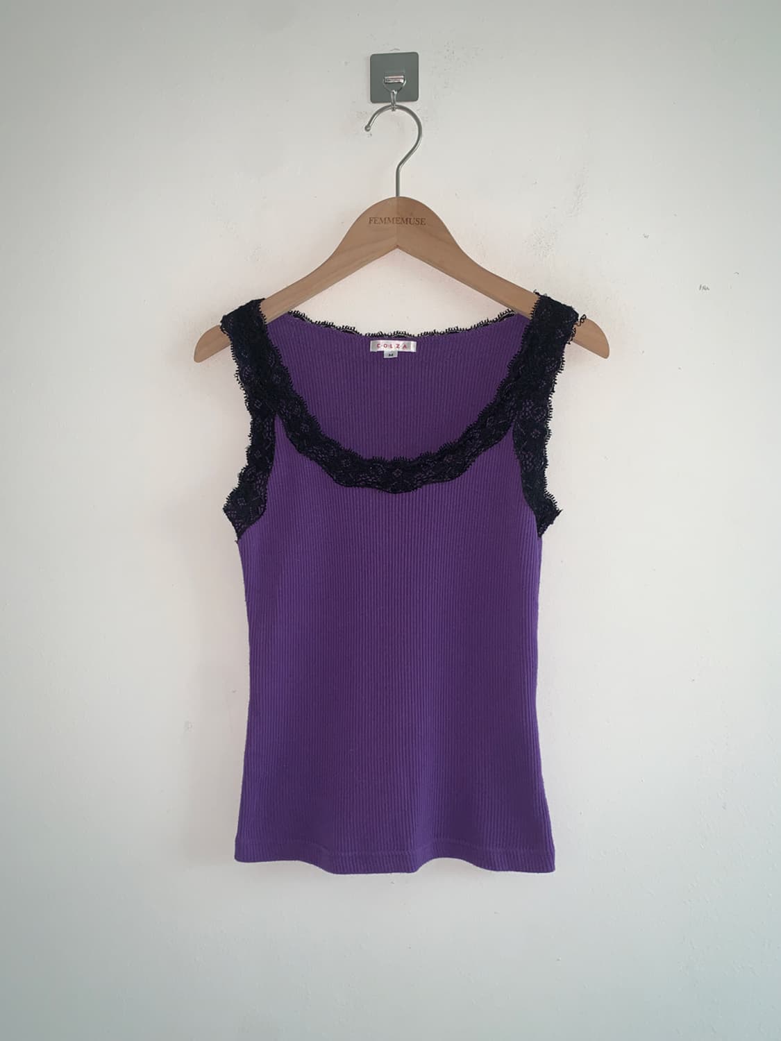 Lace neck sleeveless top 상품이미지1