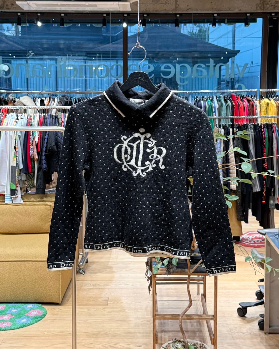 크리스찬 디올 스포츠 블랙 도트패턴 카라넥 니트  상품이미지1
