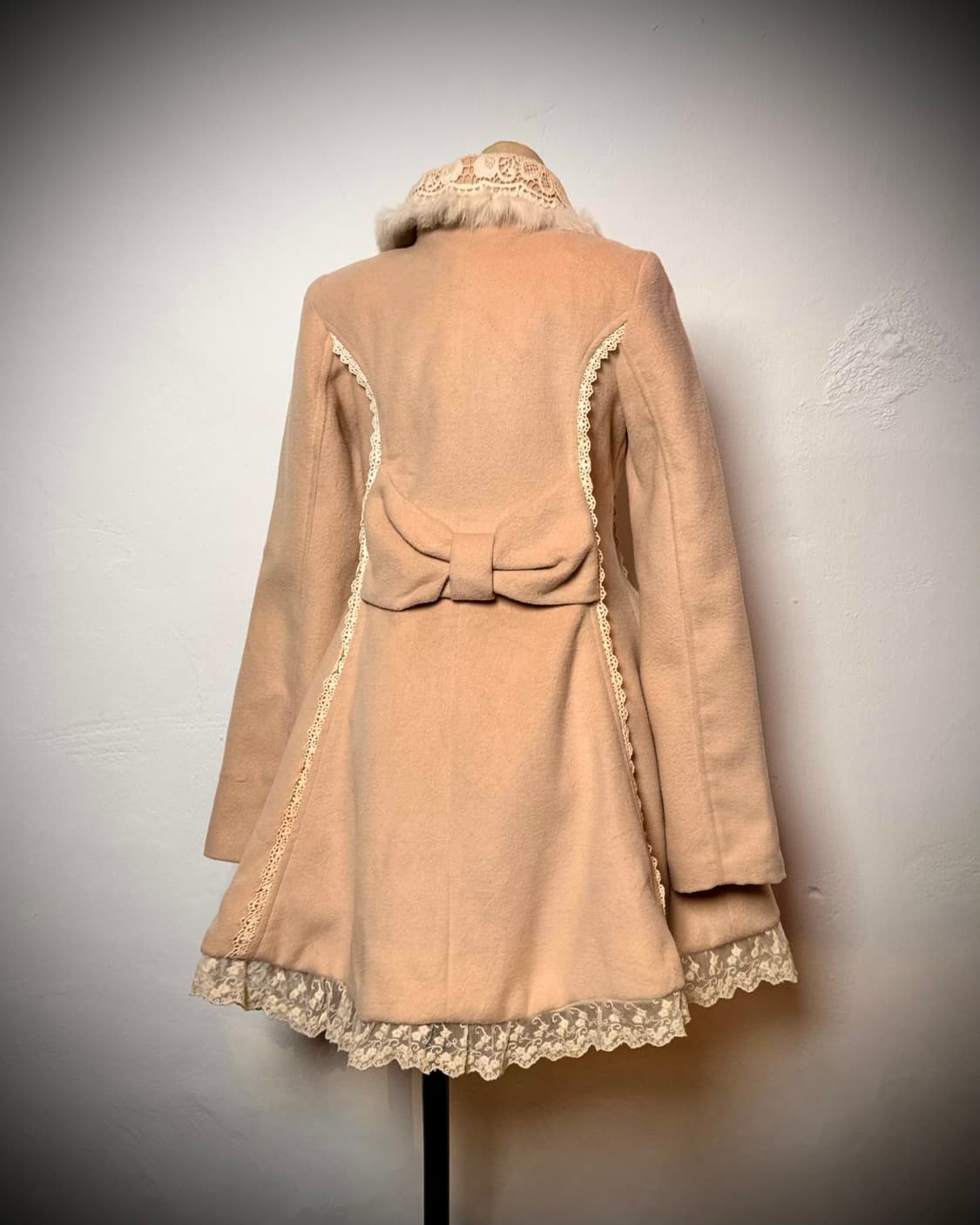 LIZ LISA 래빗퍼&크로셰 트림 포인트 코트 상품이미지6