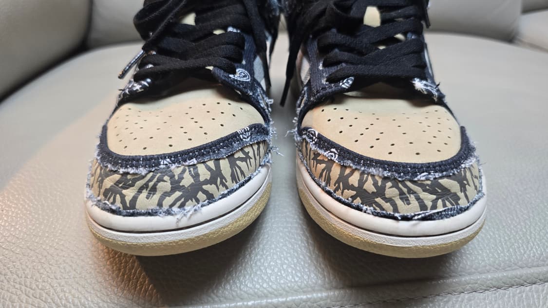 나이키 트래비스 스캇 SB 덩크 로우 245 벗김 (리버스) 상품이미지5