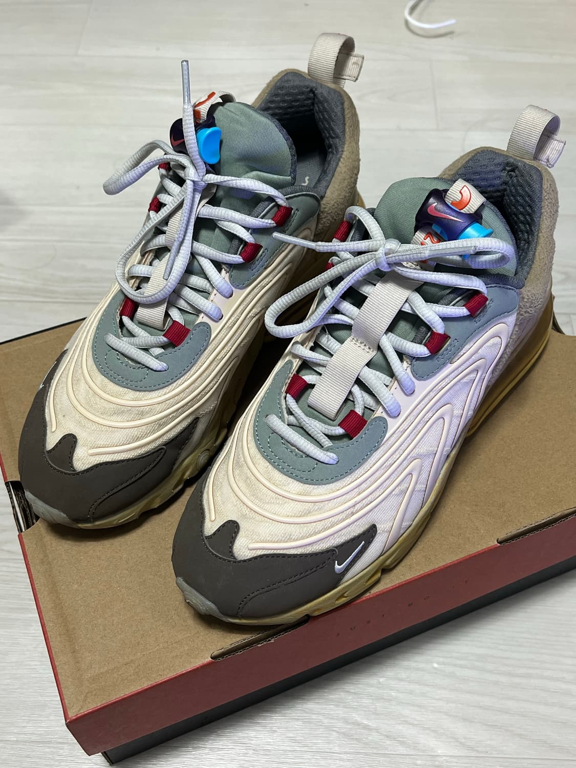 [255] 나이키 스캇맥스 리액트270 상품이미지2