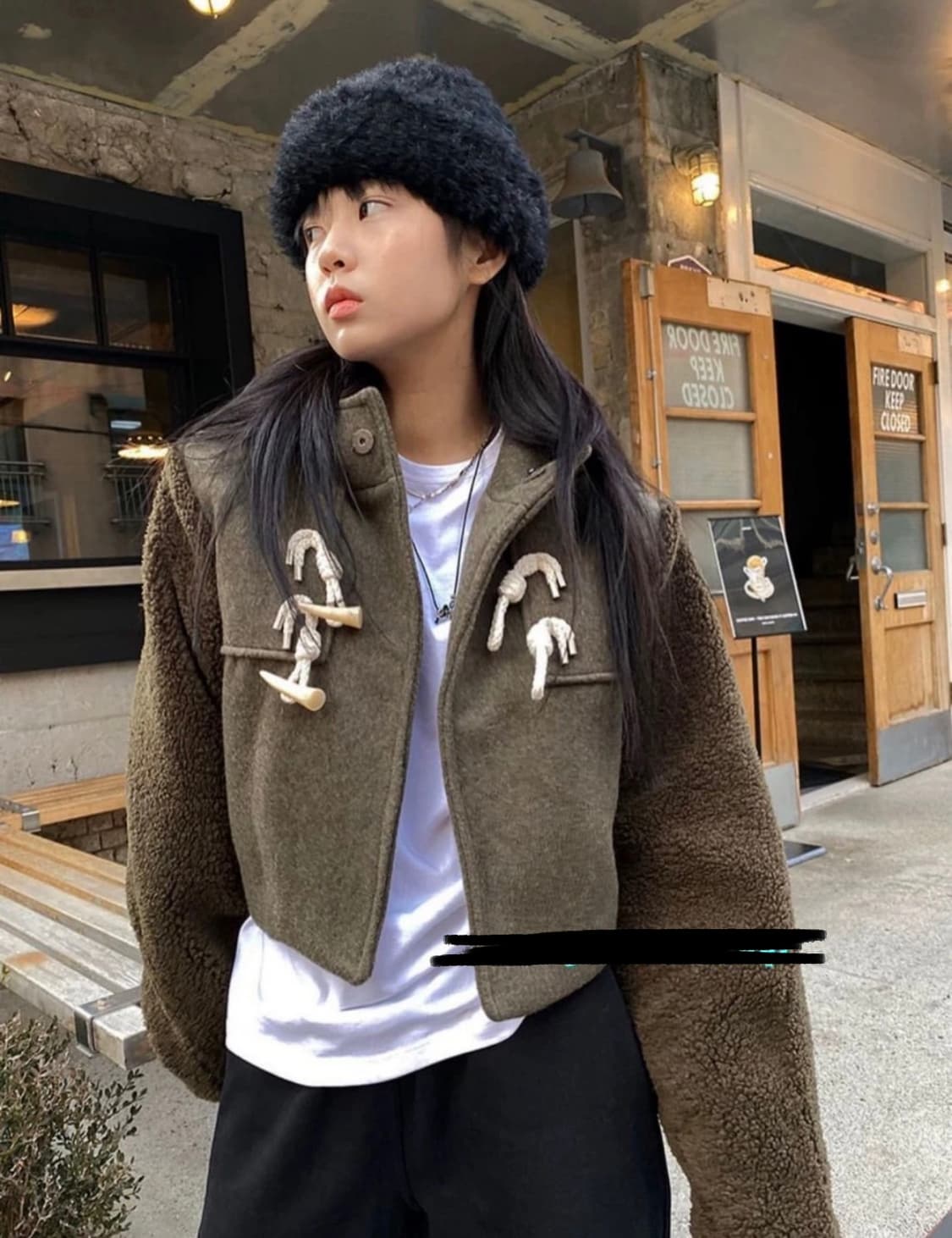 [새상품] 양털 떡볶이 크롭 래글런 누빔 코트 / 카키 상품이미지1