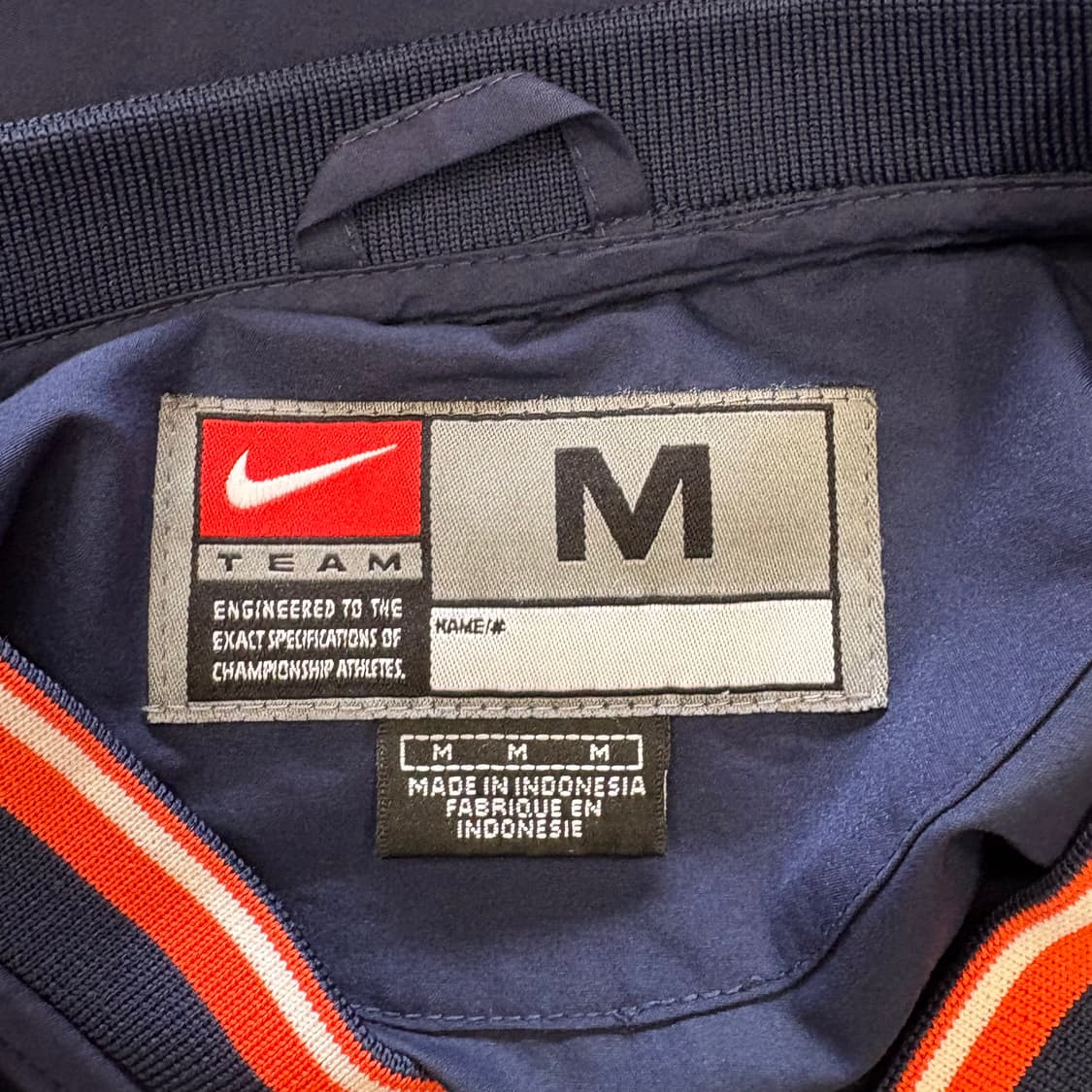 M 나이키 올드스쿨 일리노이 자수 브이넥 웜업 상품이미지4