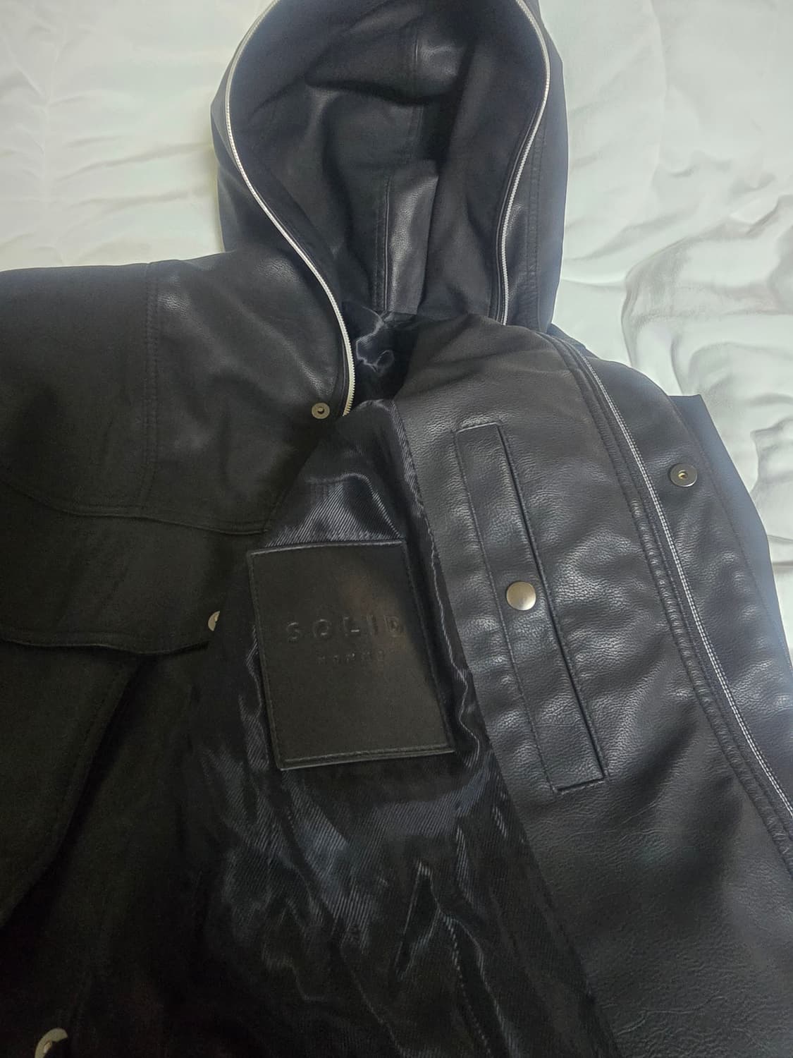 솔리드옴므 24FW 램스킨(양가죽) 후드자켓(50사이즈) 상품이미지5