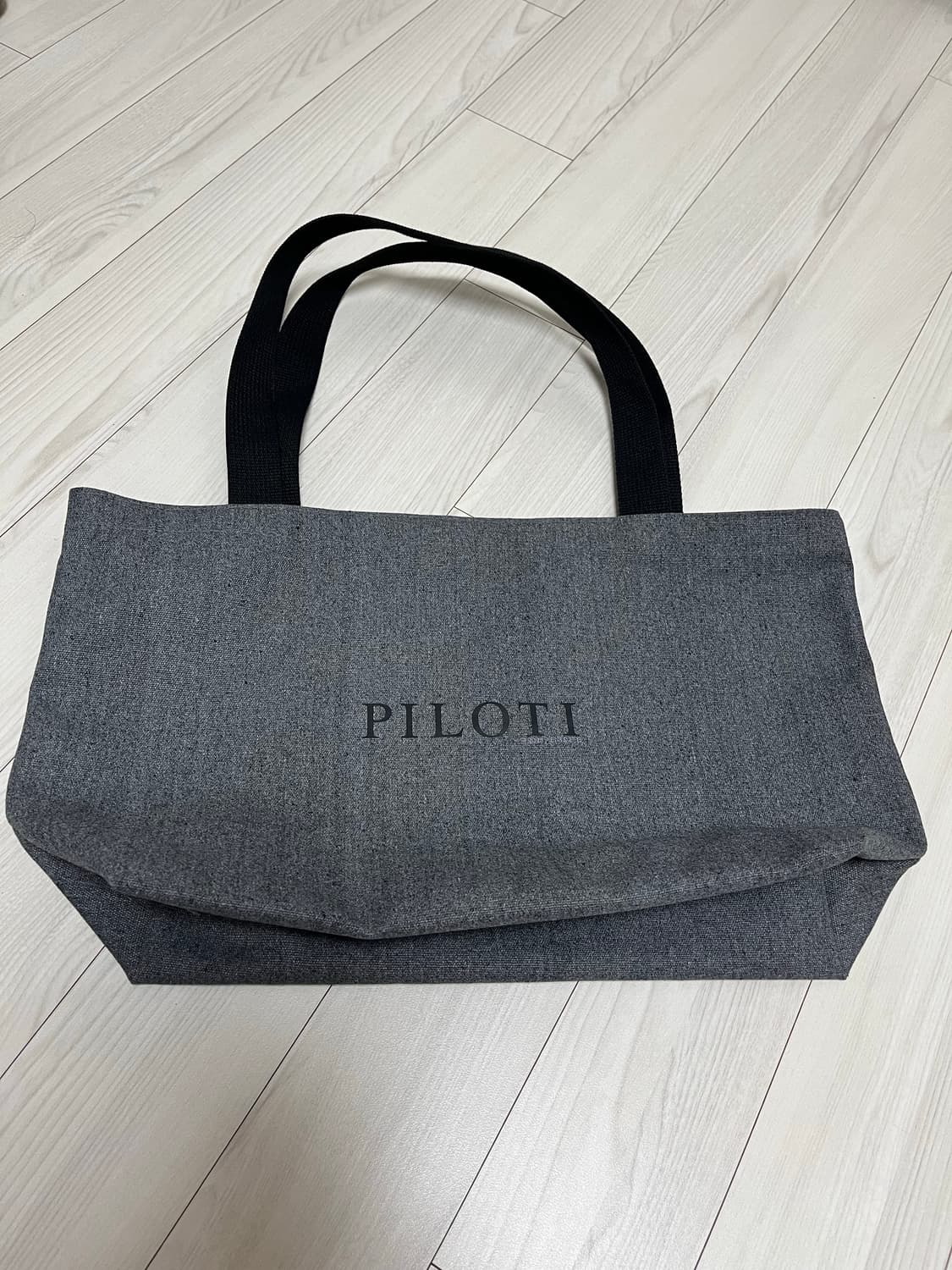 Piloti 필로티 더스트백 상품이미지1