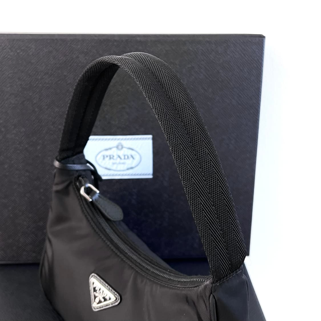 [A급/정품] 프라다 리에디션 2000 블랙 호보백 숄더백 가방 상품이미지5