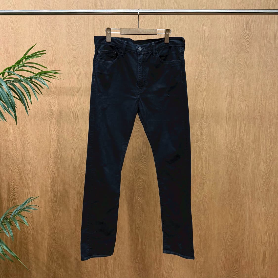 리바이스 510 데님 팬츠 5포켓 레드 로고 탭 디테일 스키니핏 블랙 상품이미지1