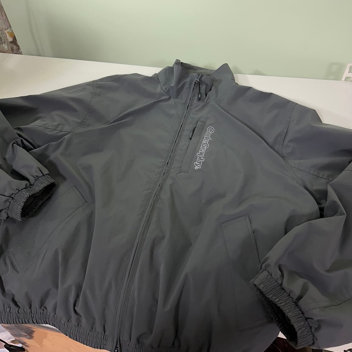 L 코드그라피 오버핏 진그레이 바람막이 자켓 상품이미지2