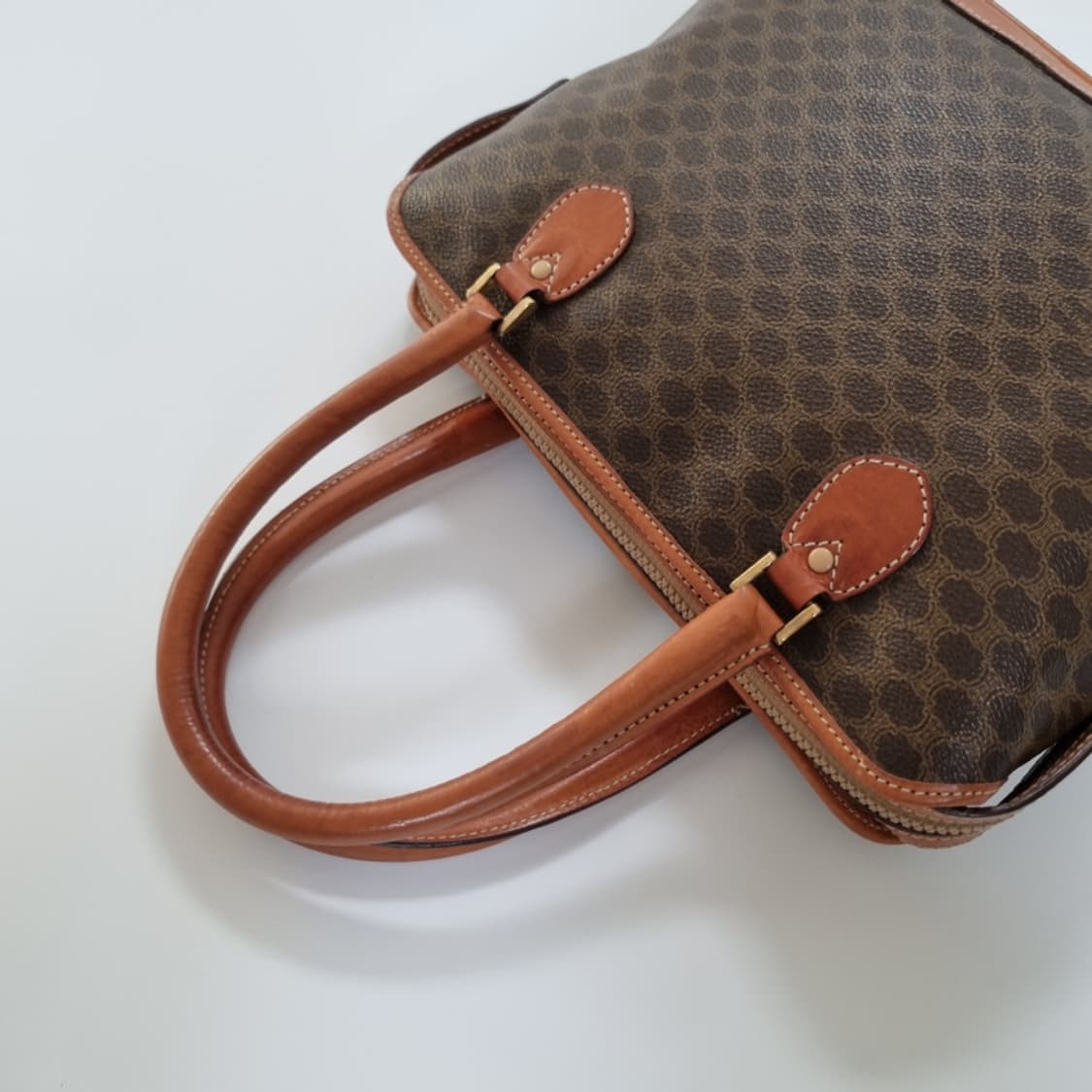 셀린 마카담 토트백 상품이미지4