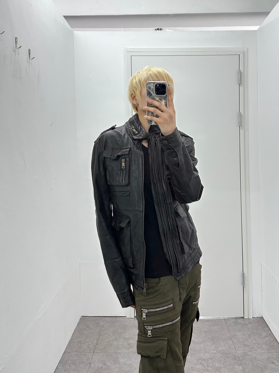 Double Zip Multi-Pocket Lambskin Leather 상품이미지8