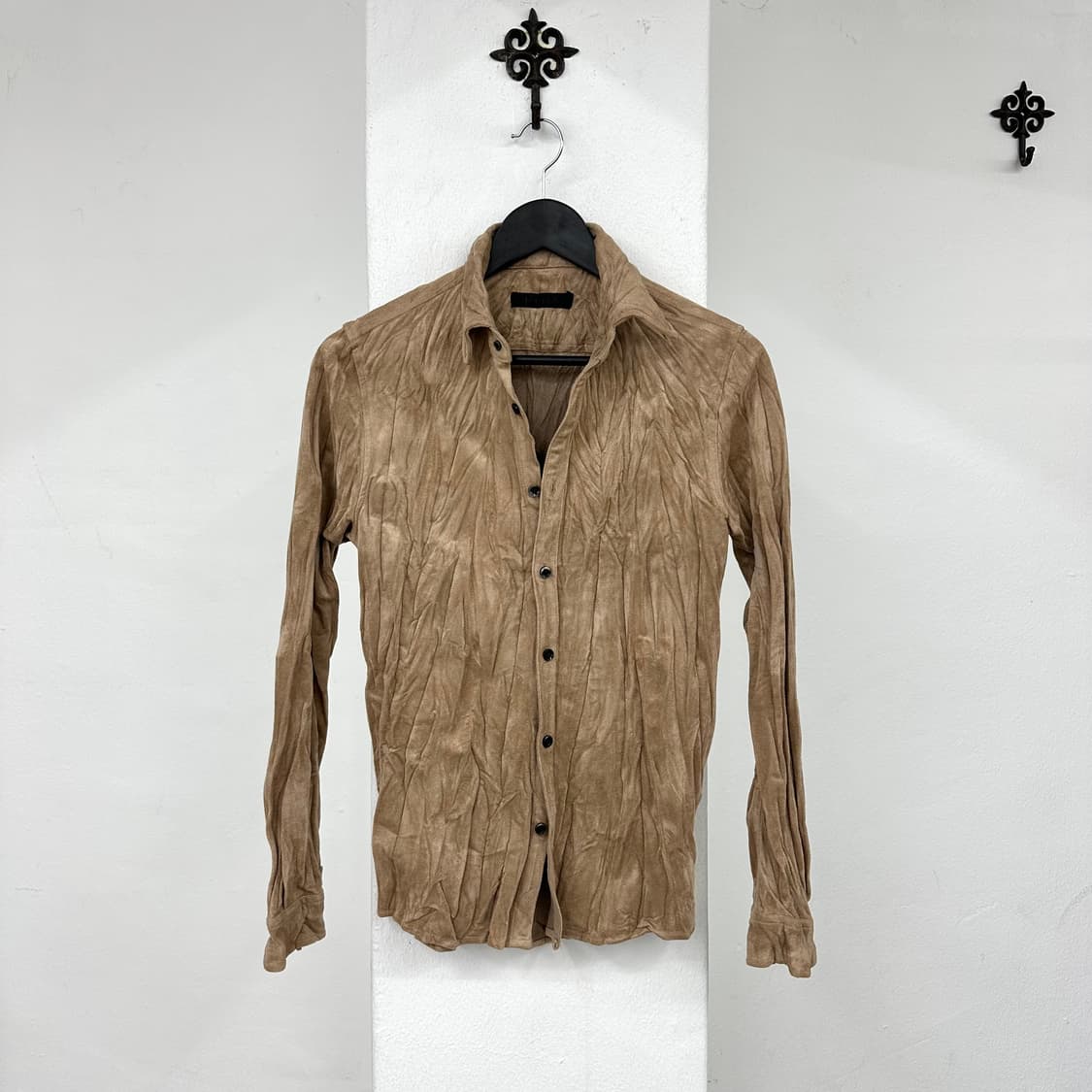 Fuga beige wrinkle suede shirts 상품이미지3