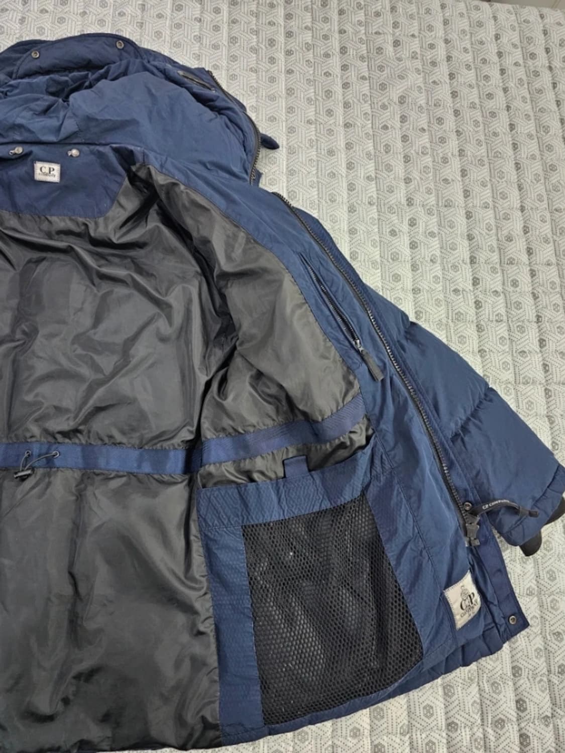 씨피컴퍼니 CP컴퍼니 노르지 고글 후드 패딩 105 상품이미지7