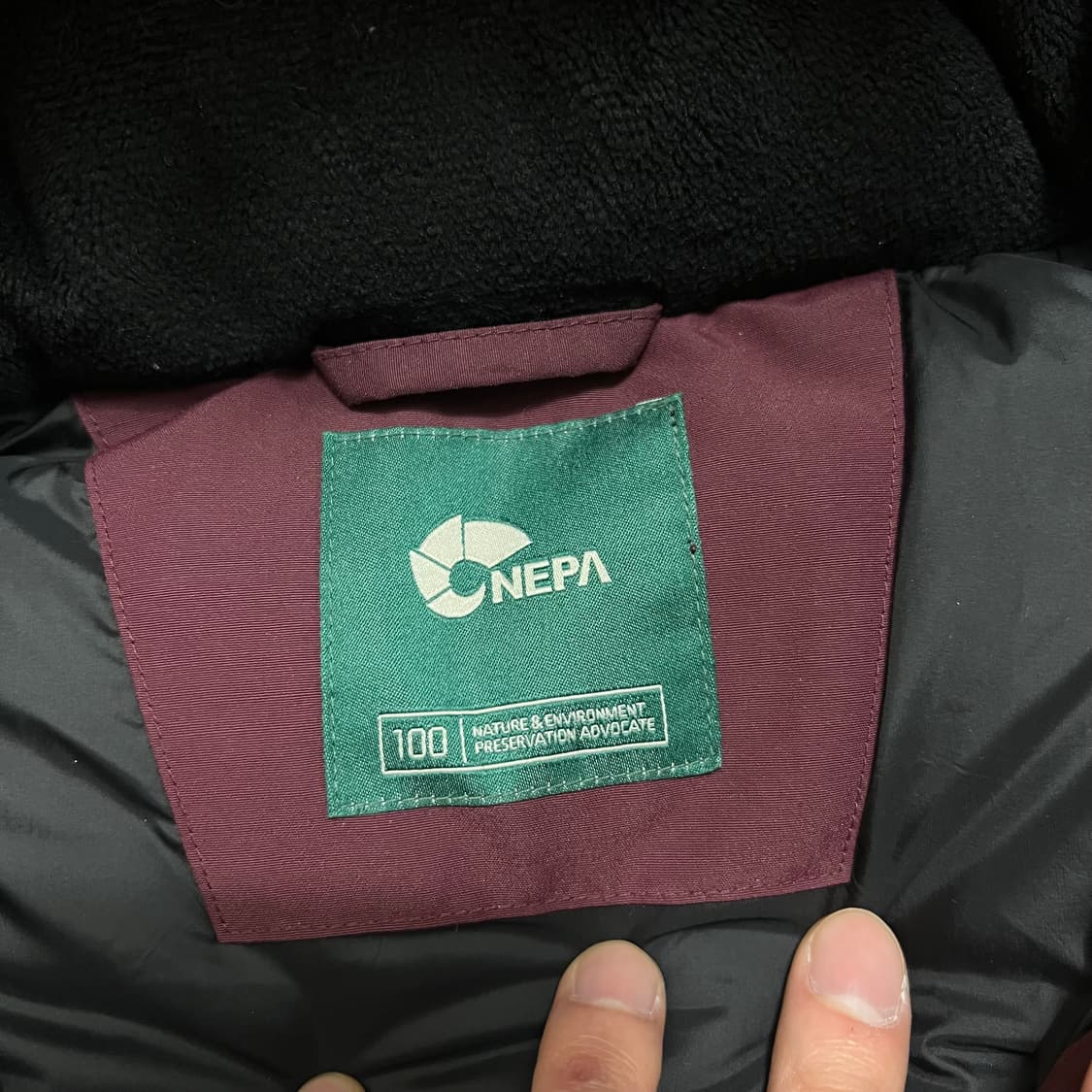 네파 구스다운 라쿤퍼 후드 와펜 미디엄 패딩 점퍼 [버건디] L/100 상품이미지5