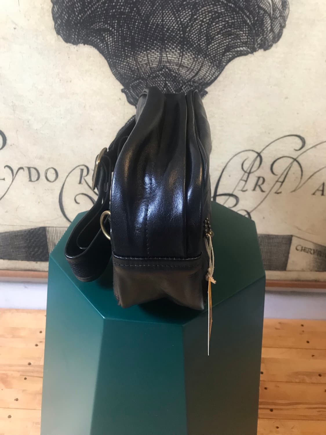 BUCO 다이아몬드 퀼팅 SLING BAG 상품이미지2