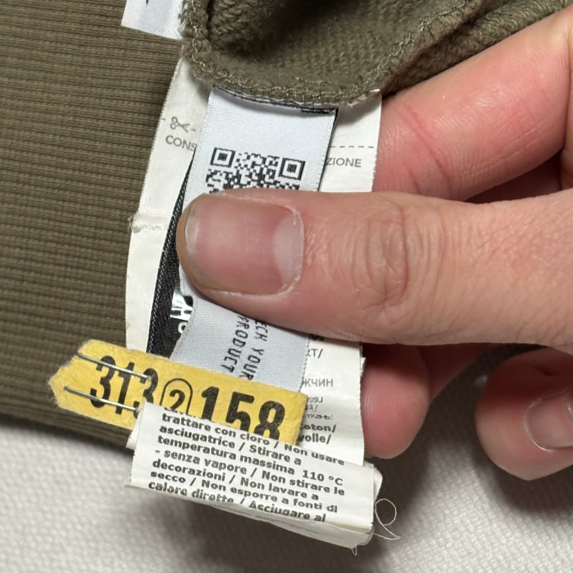 C.P. Company 딥그린 렌즈 맨투맨 상품이미지4