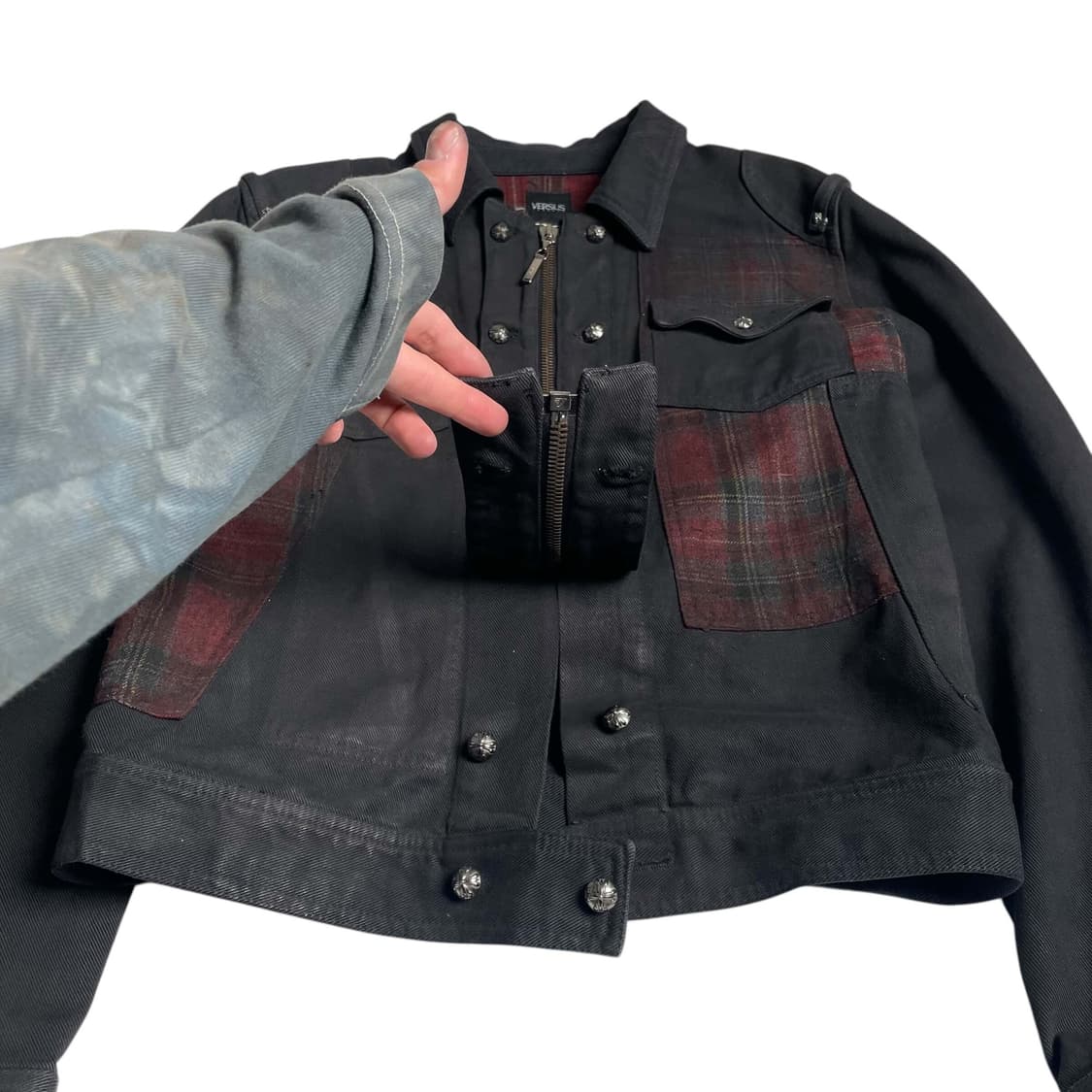 Versus 체크 블랙 탈부착 지퍼 십자가 버튼 자켓 (italy)  상품이미지6