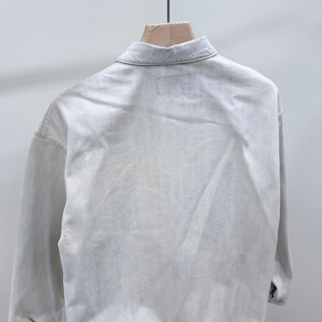 [S급/L] 프라다 삼각로고 포켓 데님 셔츠 자켓 상품이미지6