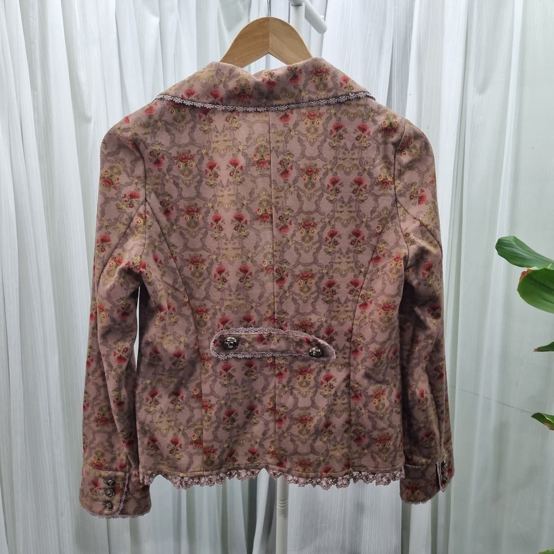 엑시즈팜 로즈 레이스 빈티지 로맨틱 자켓  상품이미지2