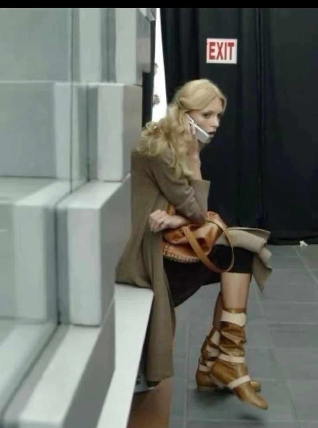 Vivienne westwood 브라운 레더 버클 부츠 상품이미지3