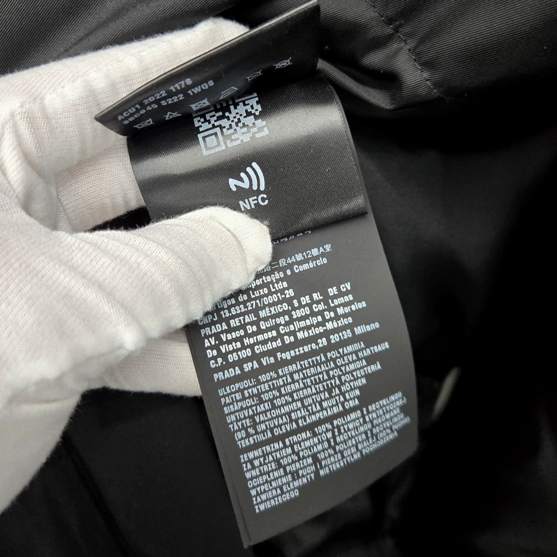 프라다 삼각로고 리버서블 양면 패딩 XXL 상품이미지6