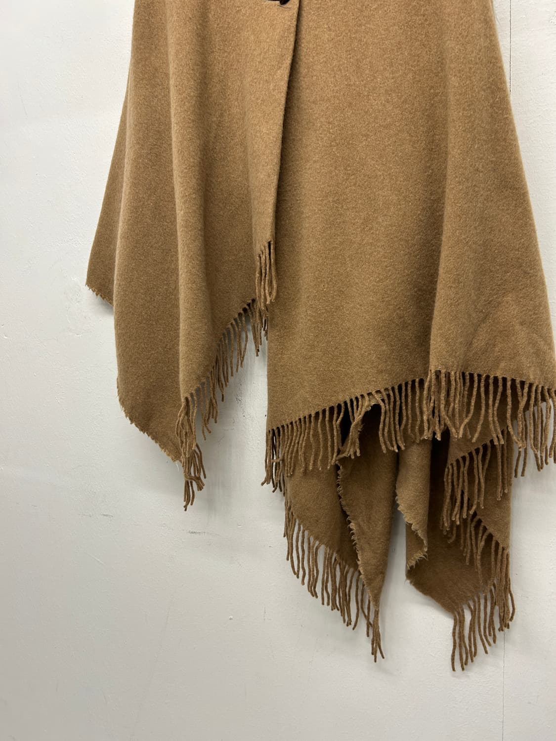 DENDROBIUM 베이지 울 흐린지 케이프 상품이미지3