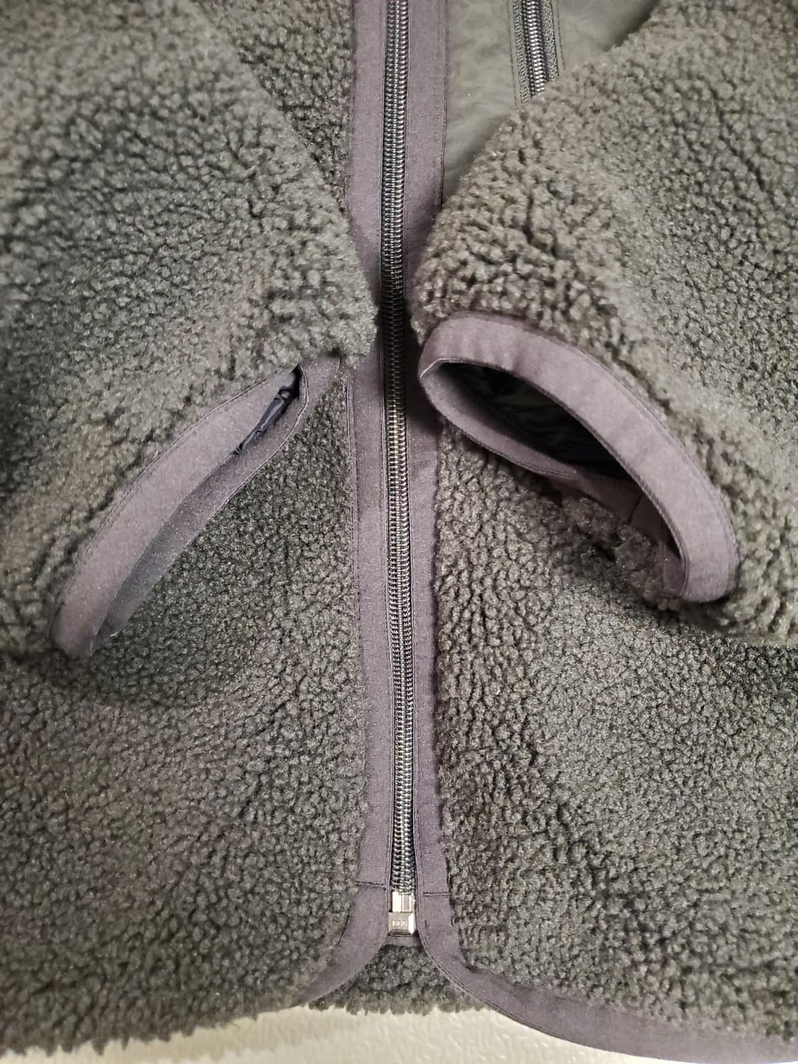 새상품급) 탑텐 남녀공용 다크그레이 쉘파 패딩 하이넥 플리스 집업_MSD 상품이미지8