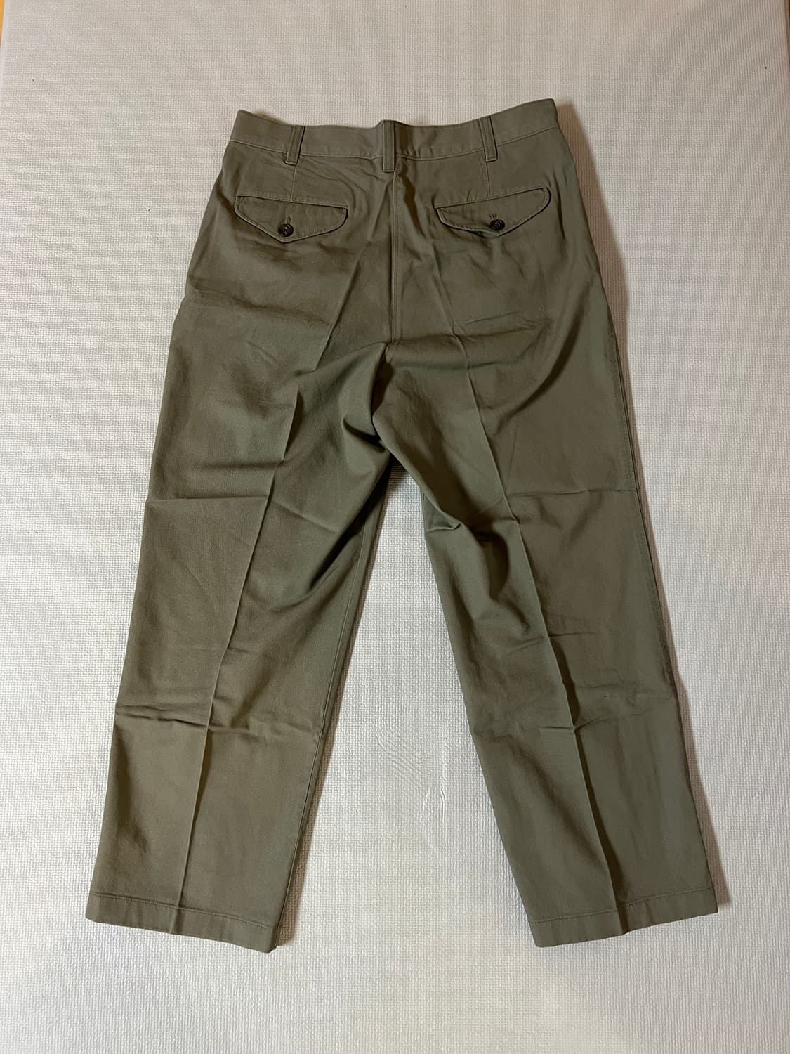 무료배송 - 1회착용 유니클로 U 투턱 와이드팬츠(올리브) 36 상품이미지5