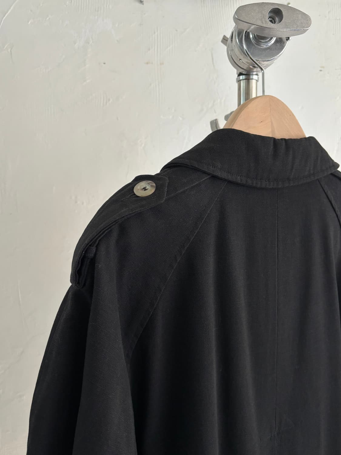 조르지오 아르마니 90’s 블랙 컬러 트렌치 코트 상품이미지7