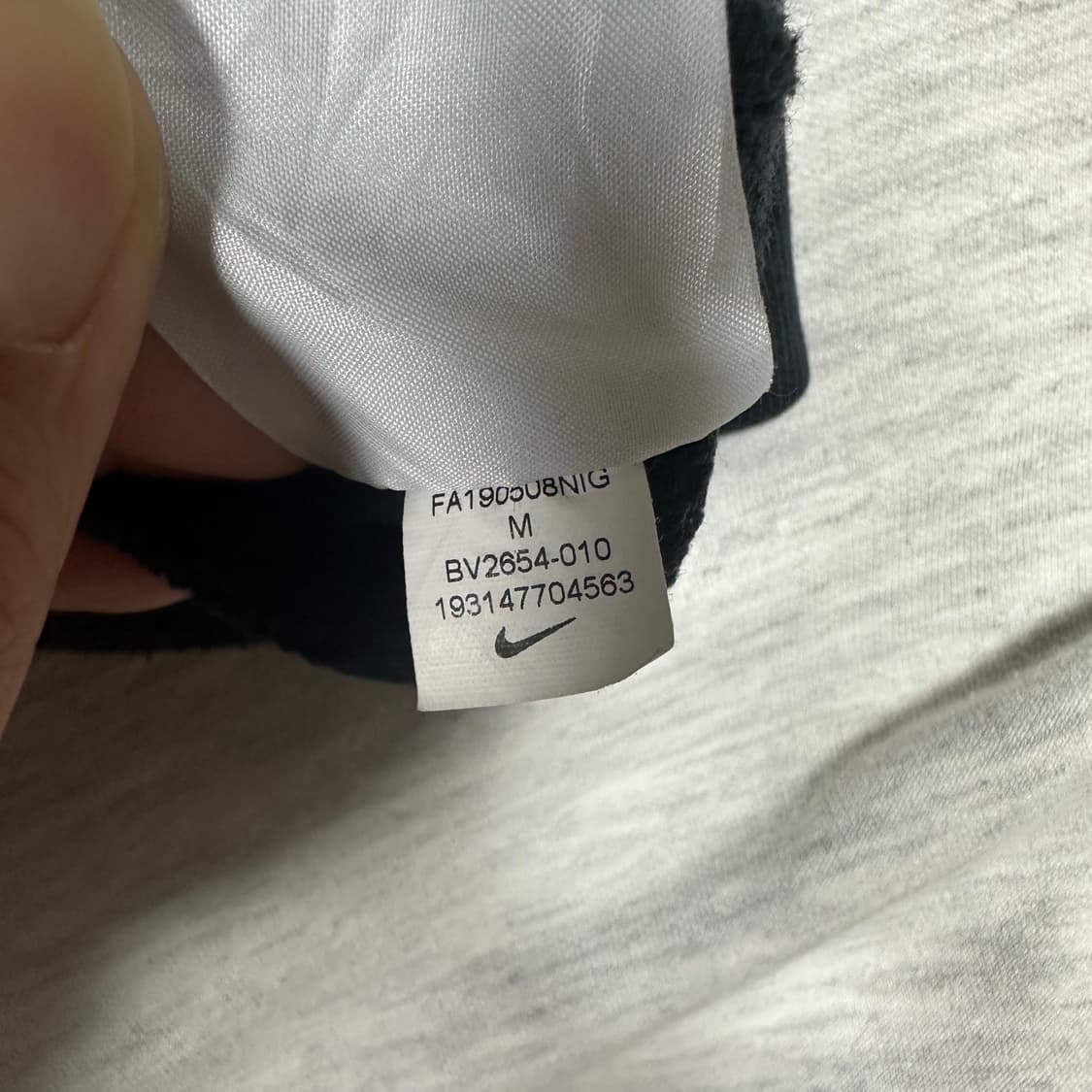 ✨ (바배) 나이키 블랙 후드티  상품이미지4