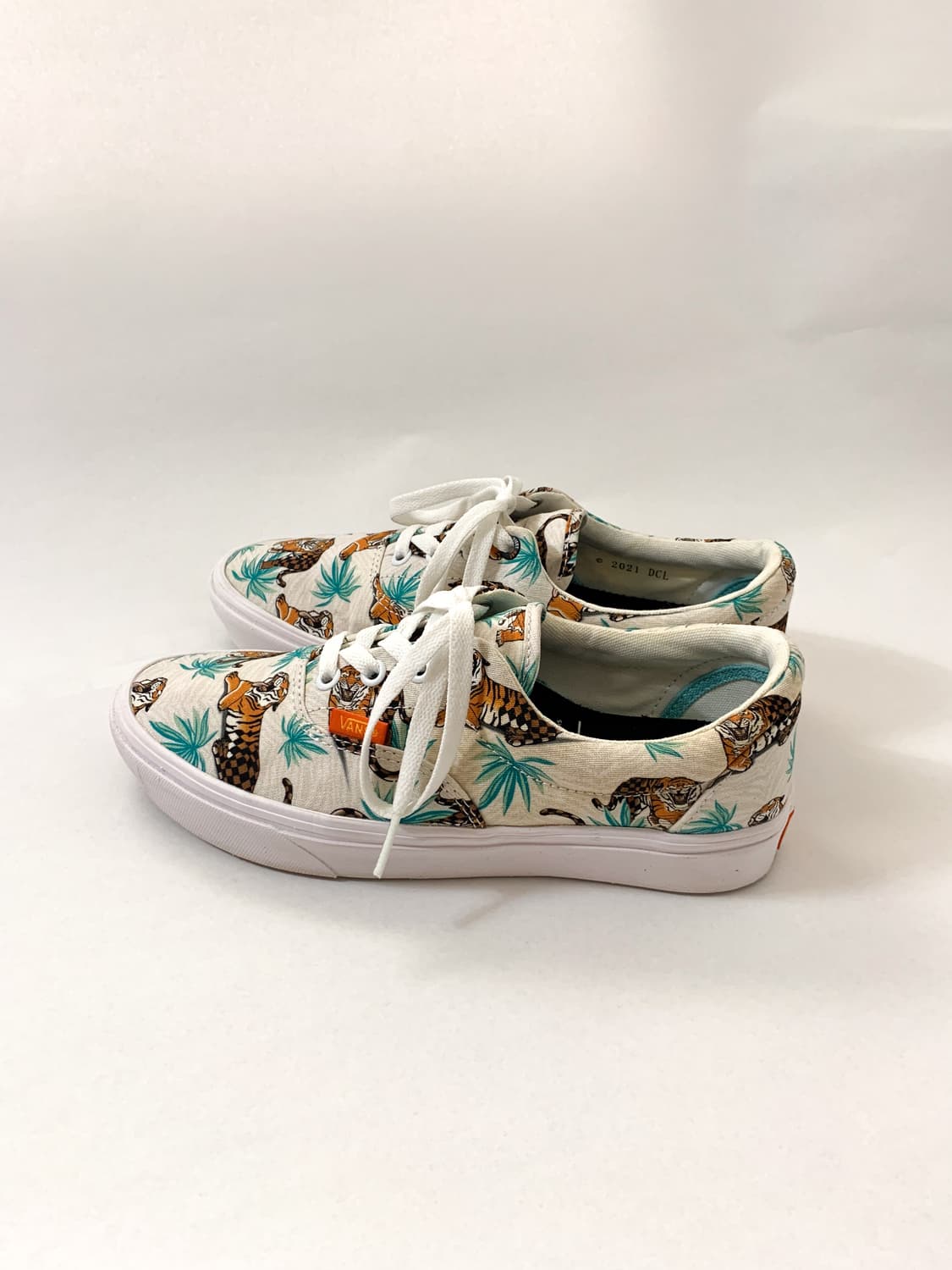 (240) 반스 X 디스커버리 컴피쿠시 에라 한정판  240 상품이미지4