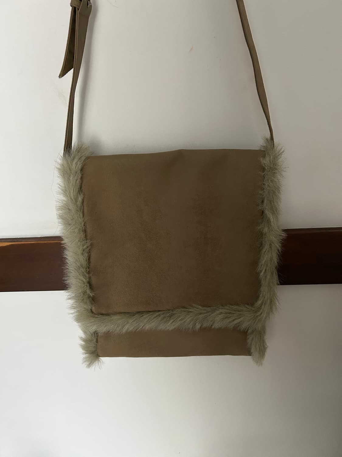 겨울 크로스백 상품이미지1