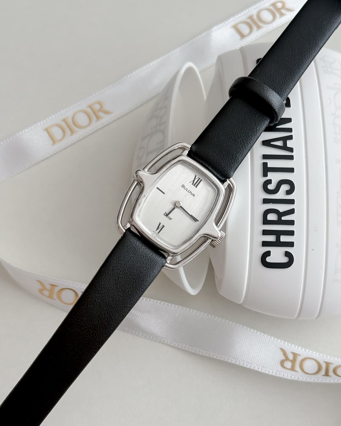 디올 X 부라바 와이어 프레임 수동 시계 상품이미지3