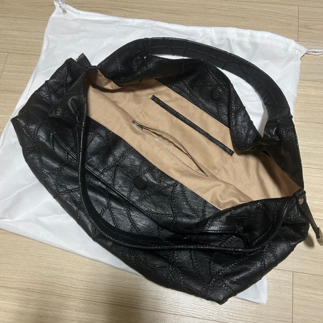 샌드뮤지엄 CACTUS 호보백 블랙 상품이미지4